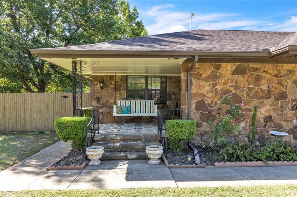 15170 Arrowhead Drive
