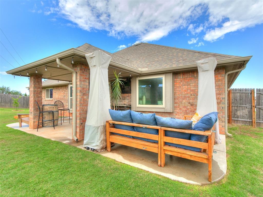 2504 NW 193rd Terrace