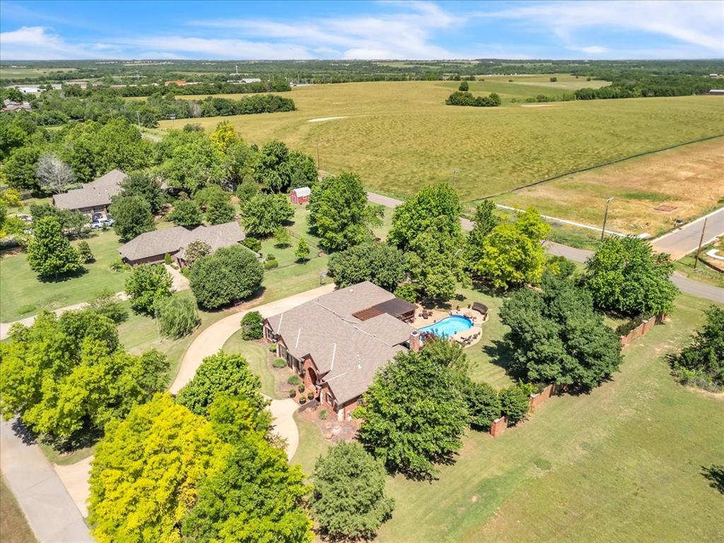 1322 Mockingbird Lane