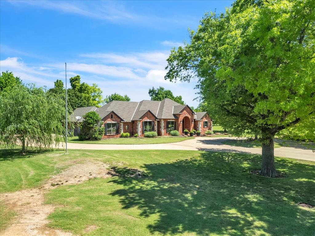 1322 Mockingbird Lane