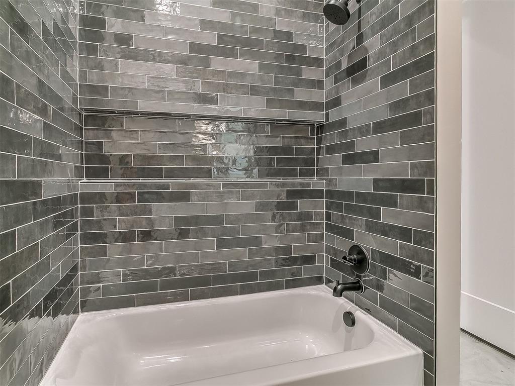 6108 NW 147th Terrace