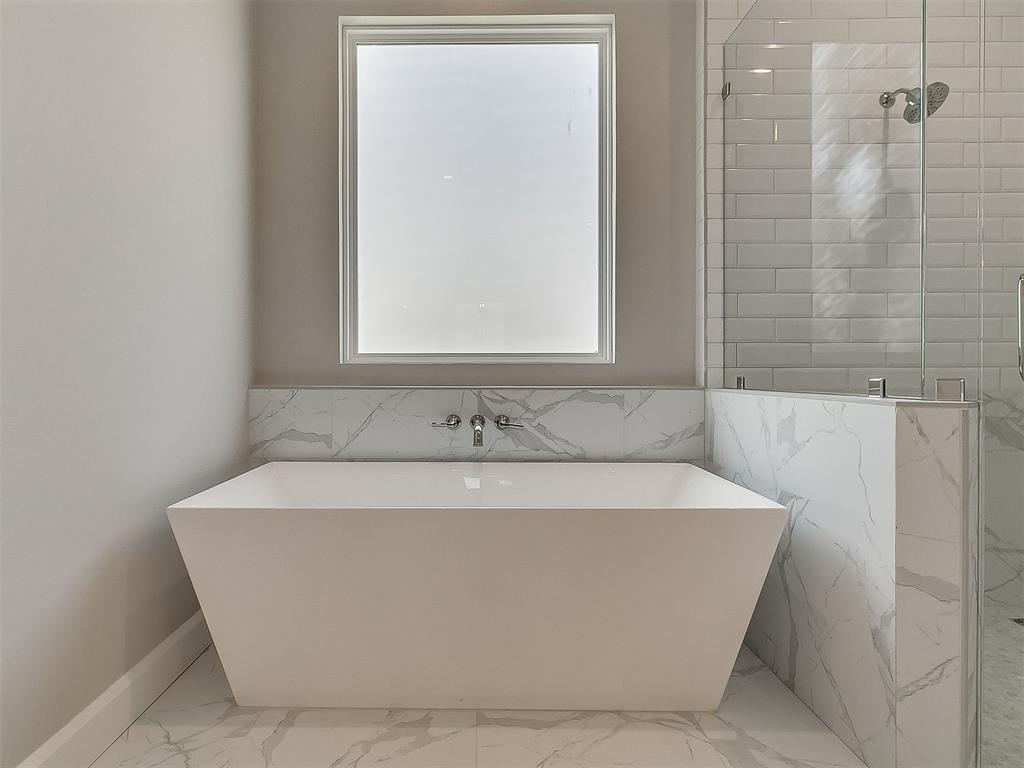 6108 NW 147th Terrace