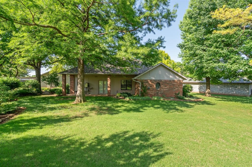 1500 N Lilac Terrace