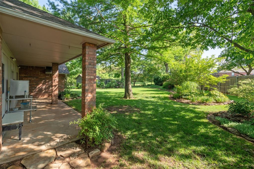 1500 N Lilac Terrace