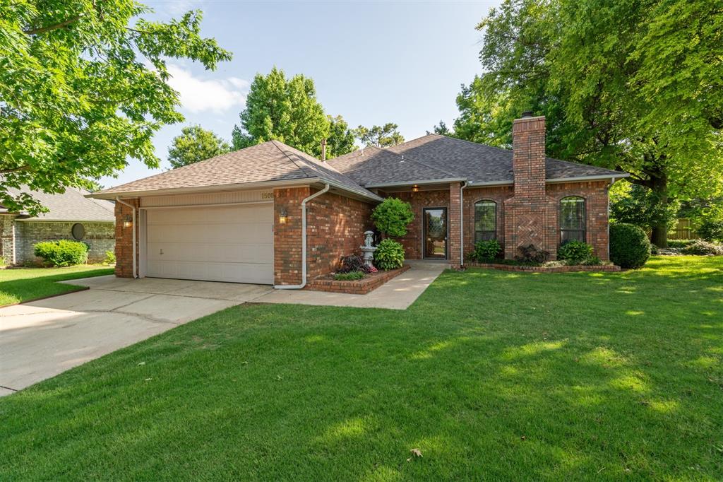 1500 N Lilac Terrace