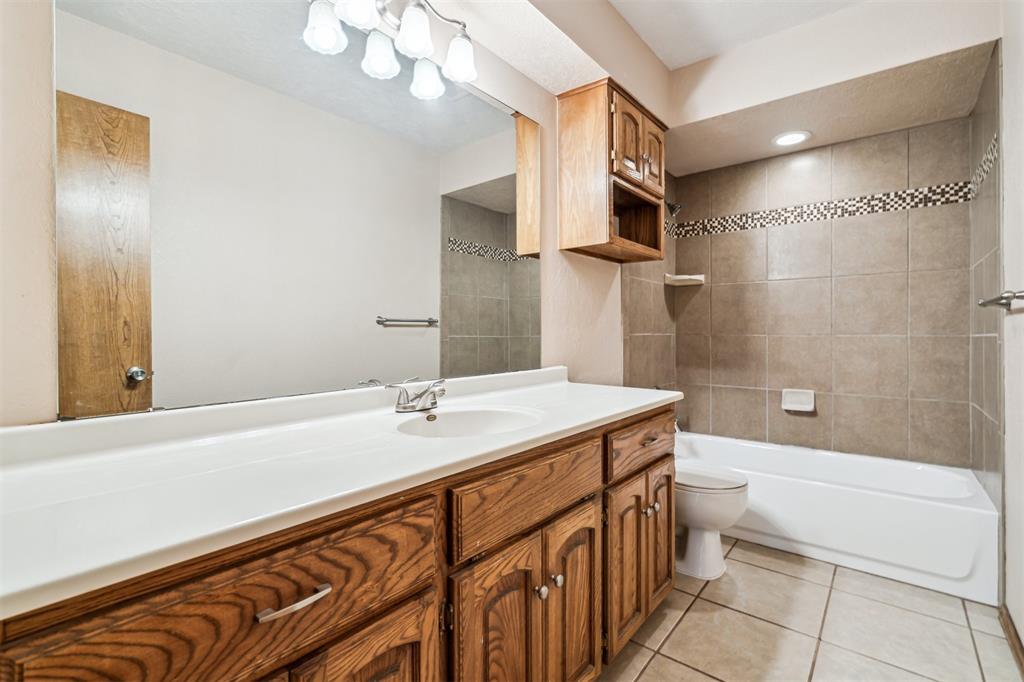 1500 N Lilac Terrace