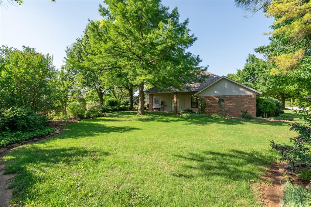 1500 N Lilac Terrace