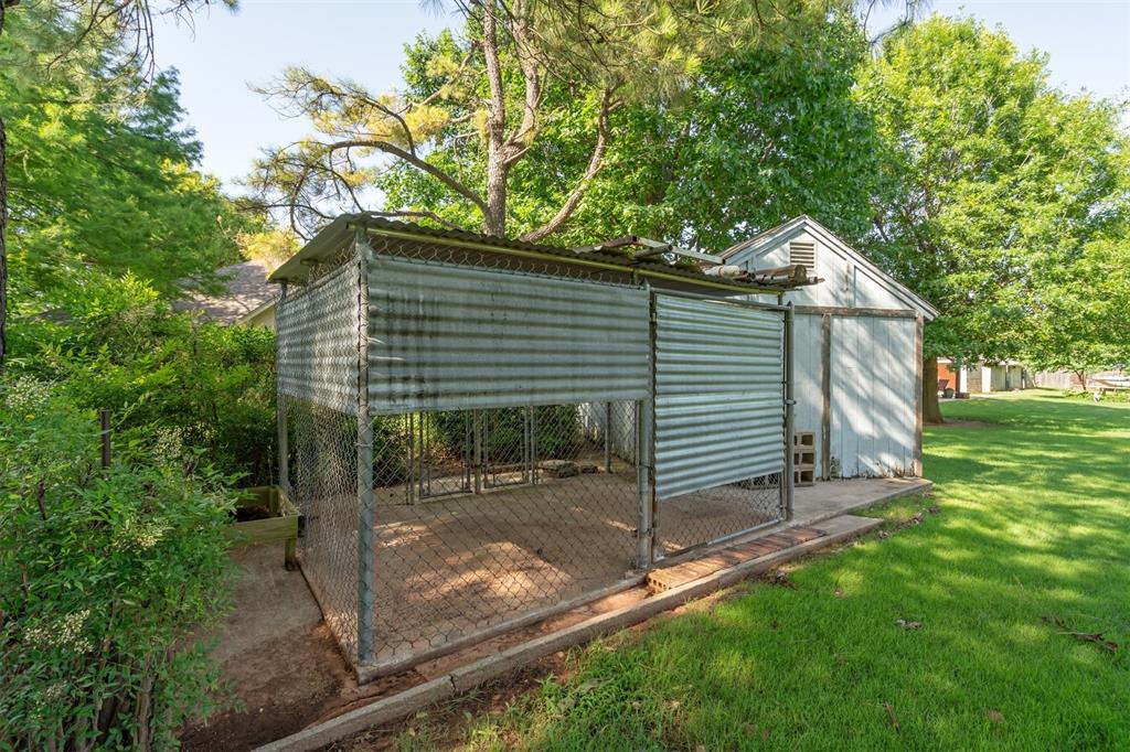 1500 N Lilac Terrace