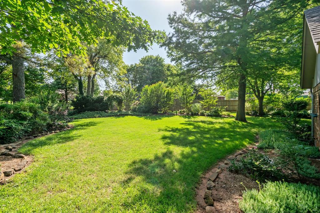 1500 N Lilac Terrace