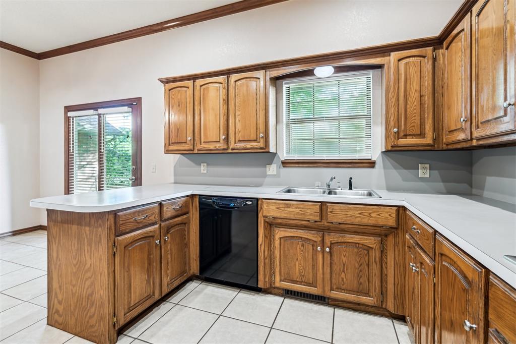 1500 N Lilac Terrace