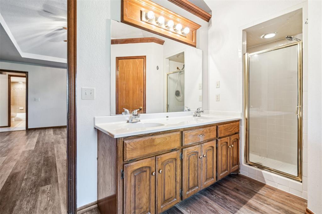 1500 N Lilac Terrace