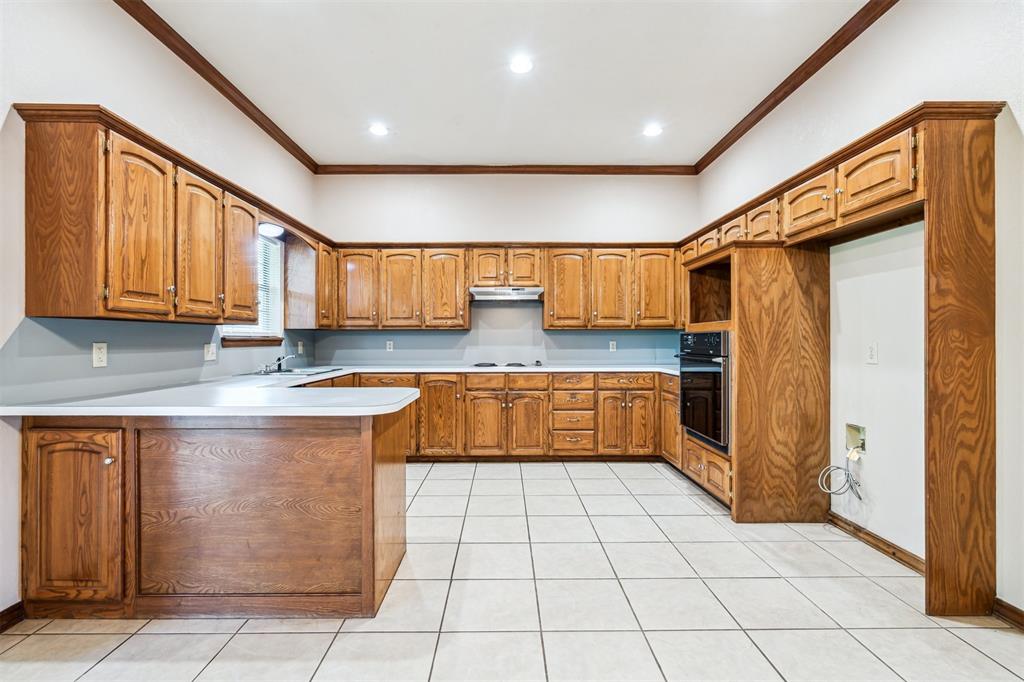 1500 N Lilac Terrace