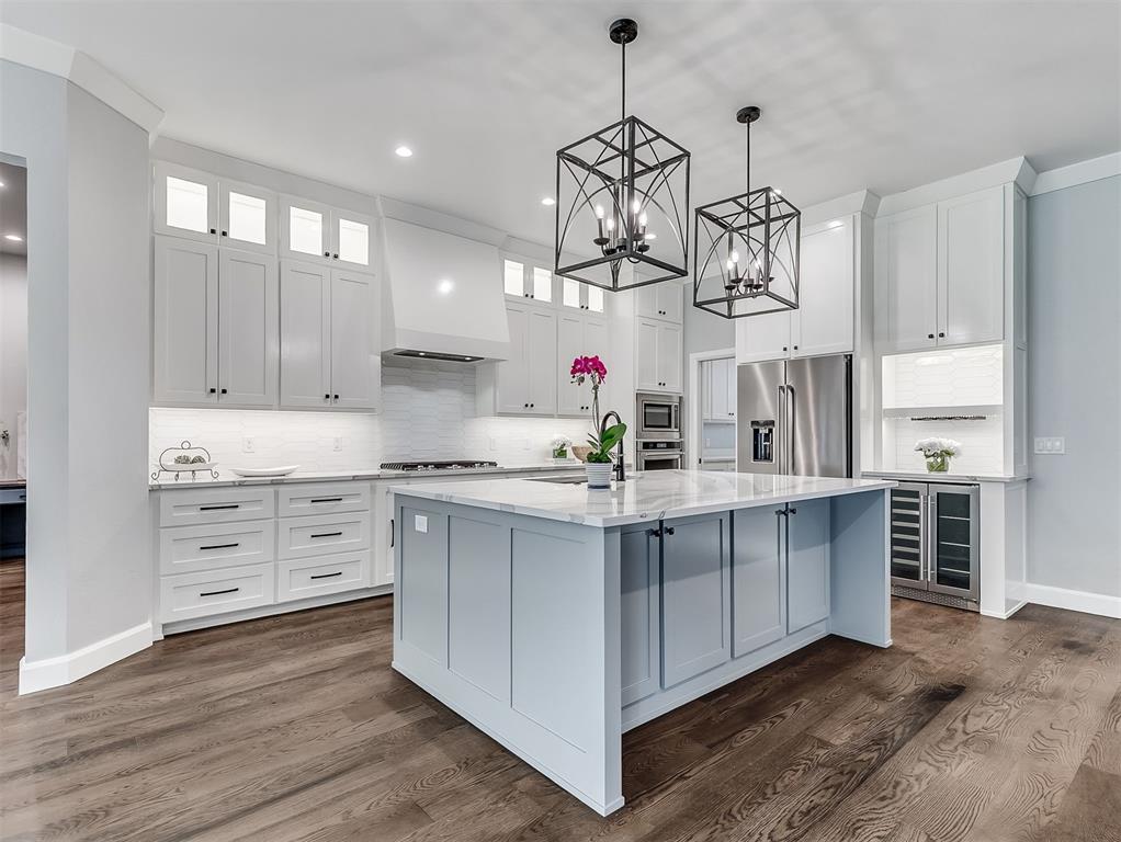 2801 Gold Finch Drive