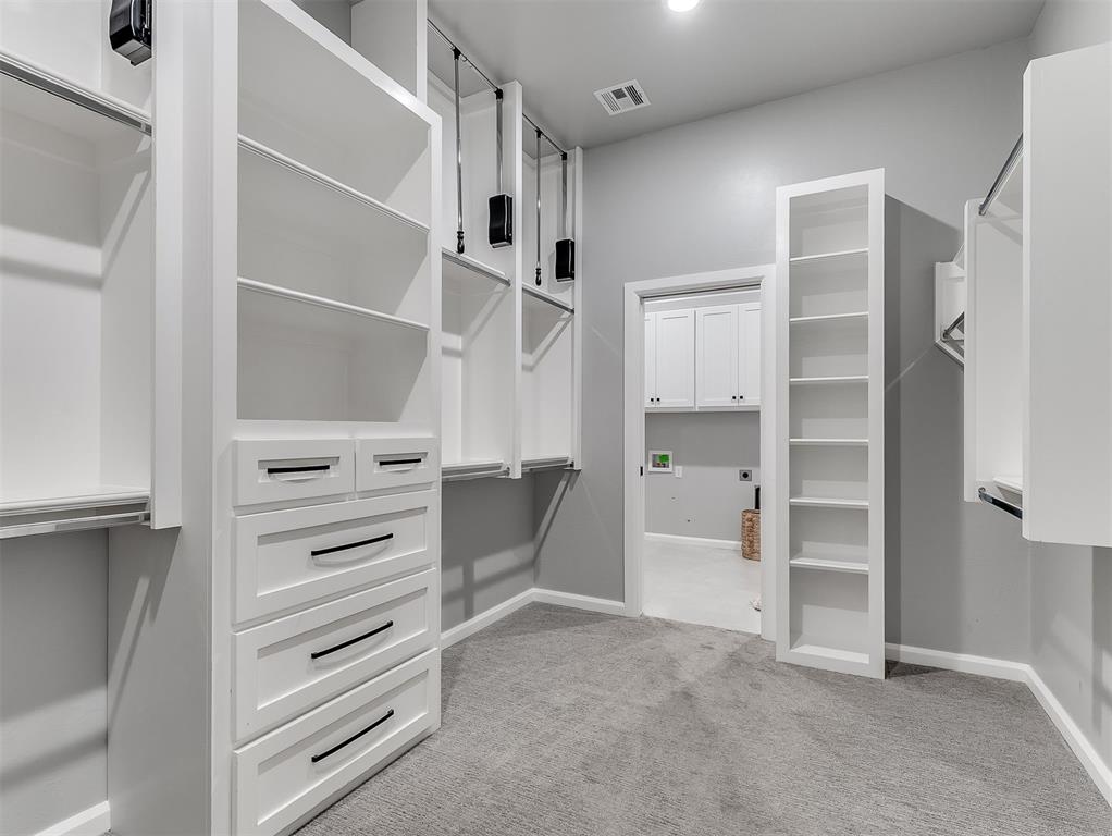 2801 Gold Finch Drive