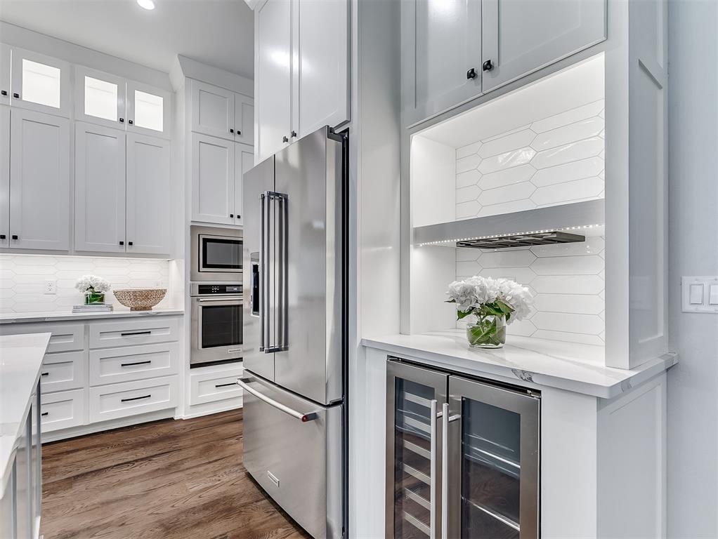 2801 Gold Finch Drive