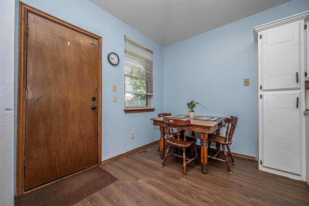 912 S Boynton Avenue