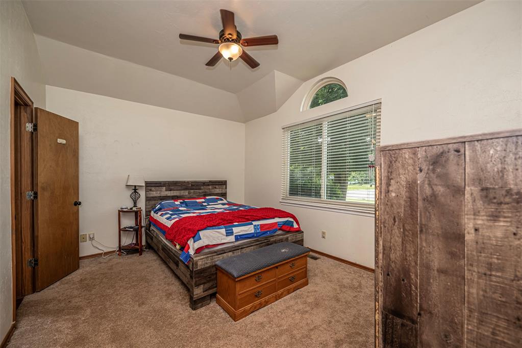 912 S Boynton Avenue