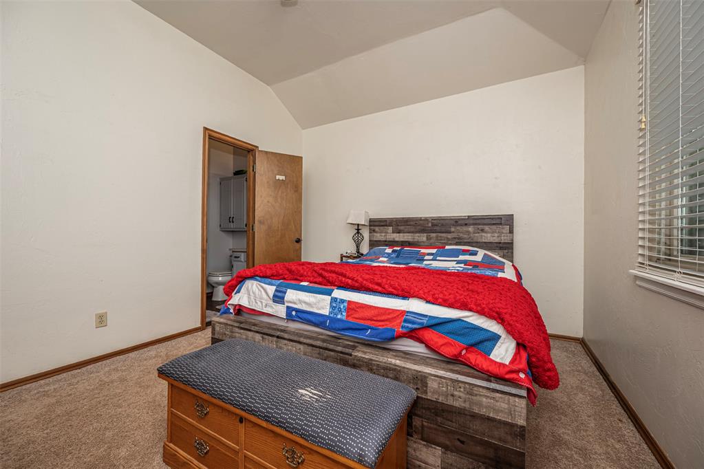 912 S Boynton Avenue