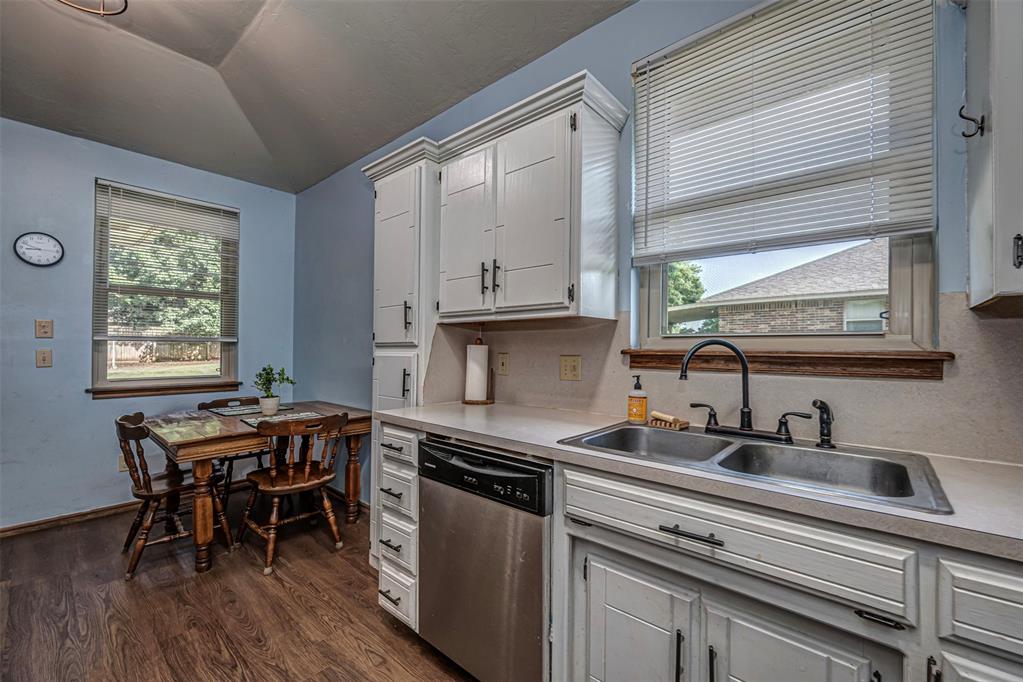 912 S Boynton Avenue