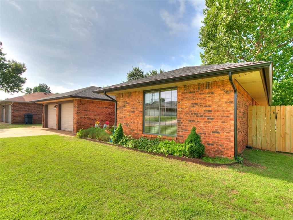 2228 Butternut Place