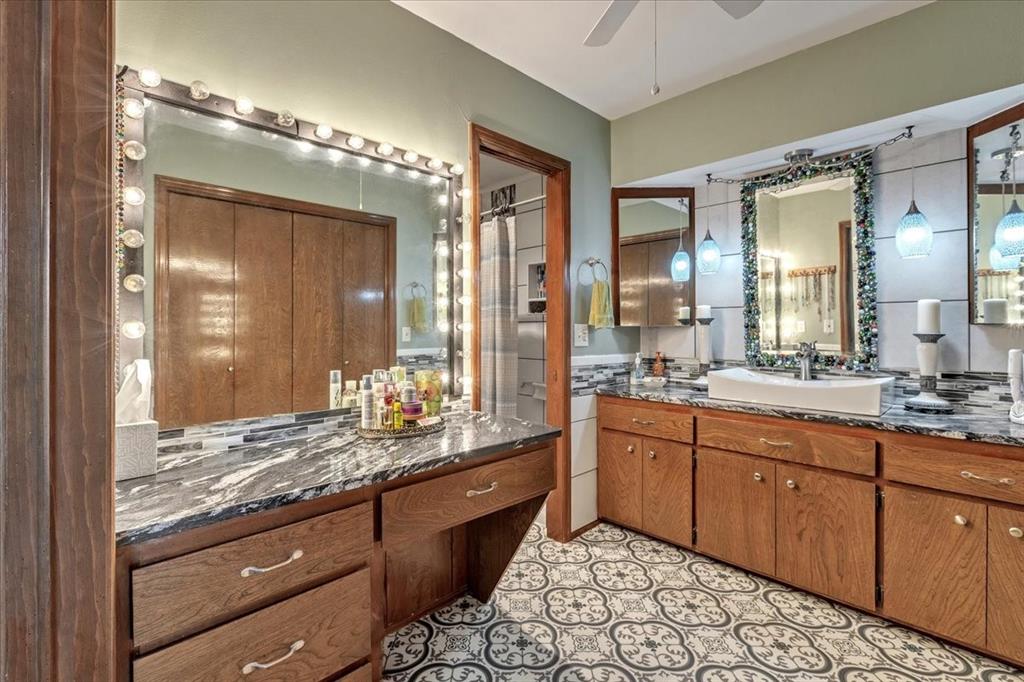 1007 Mockingbird Lane