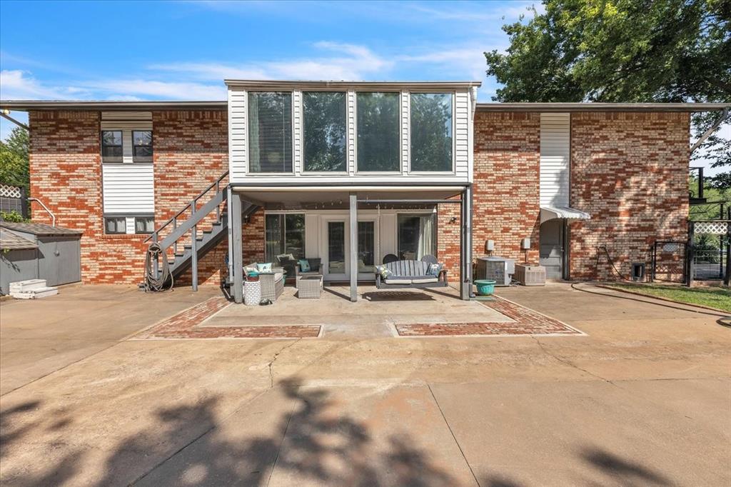 1007 Mockingbird Lane