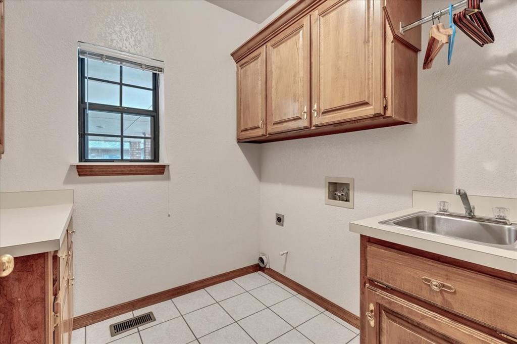 8100 NW 100th Street