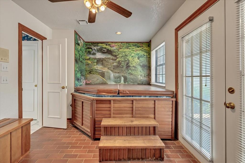 8100 NW 100th Street