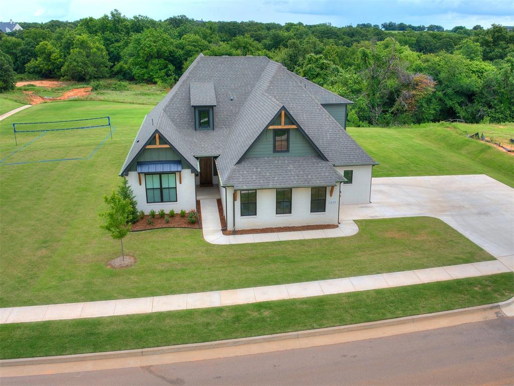 3008 Almond Avenue