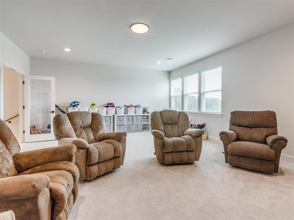 3008 Almond Avenue