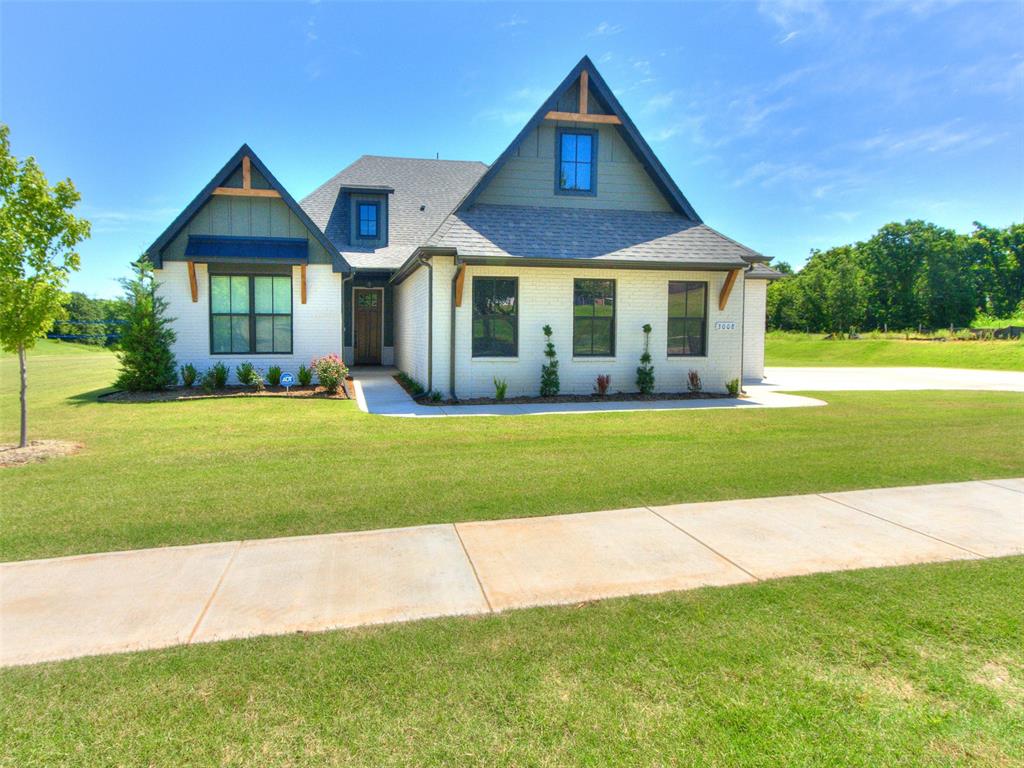 3008 Almond Avenue