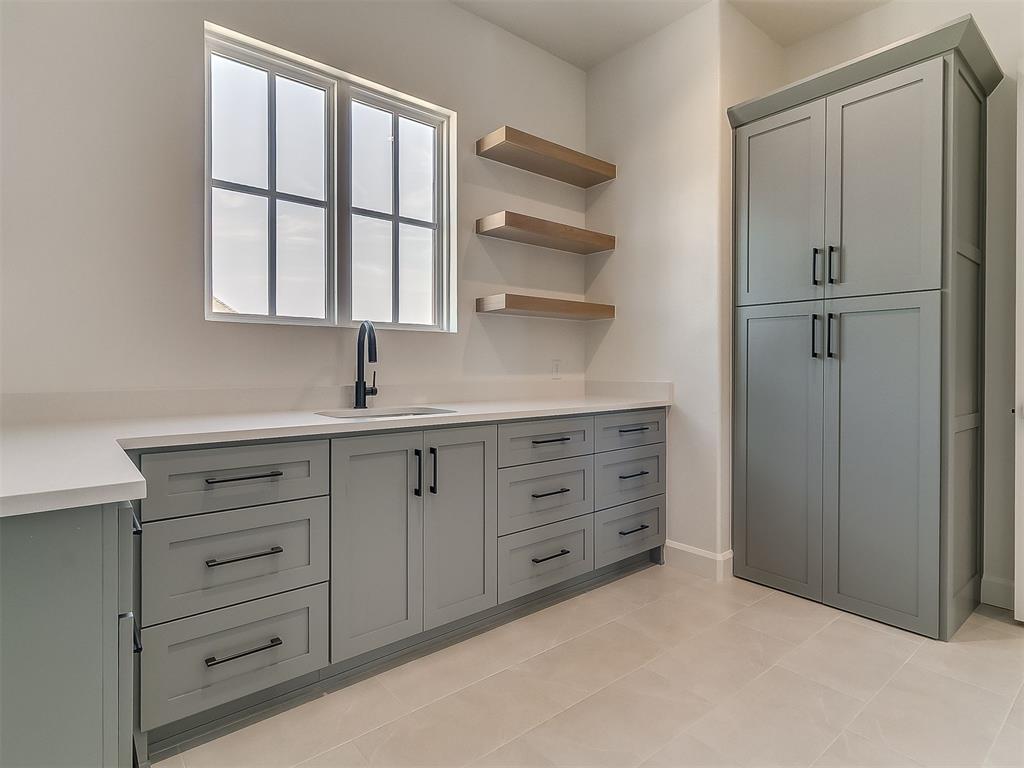 6104 NW 147TH Terrace