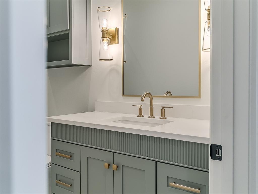 6104 NW 147TH Terrace