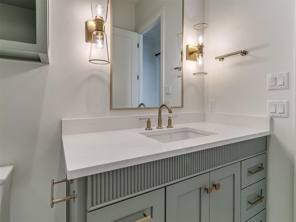 6104 NW 147TH Terrace