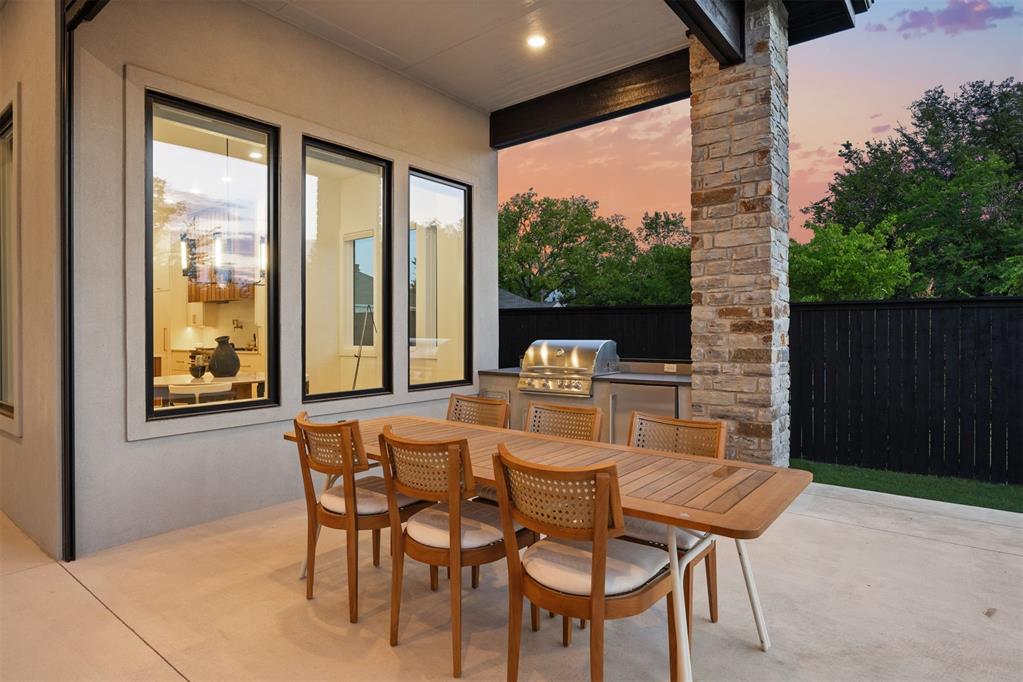 2826 Guilford Lane