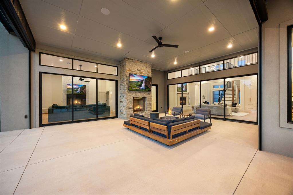 2826 Guilford Lane