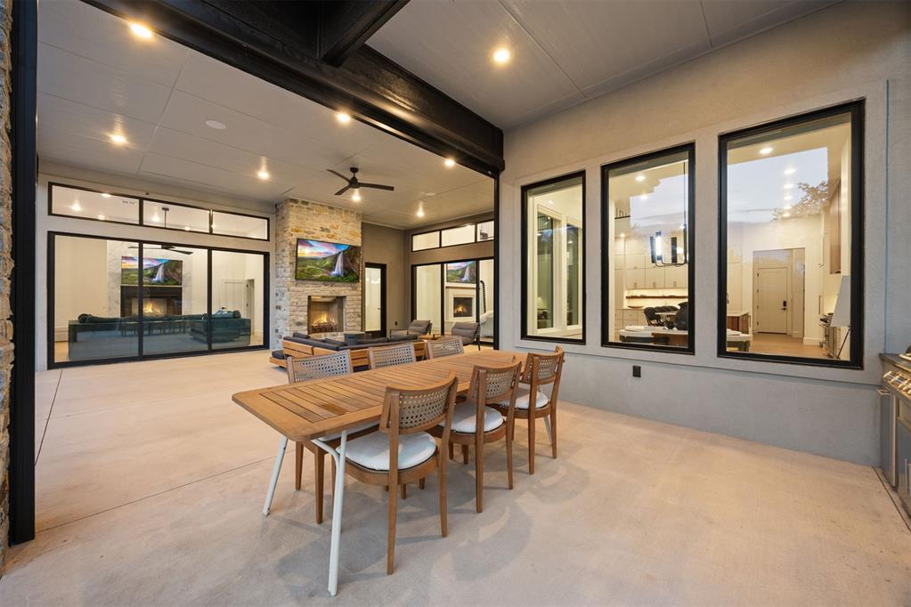 2826 Guilford Lane