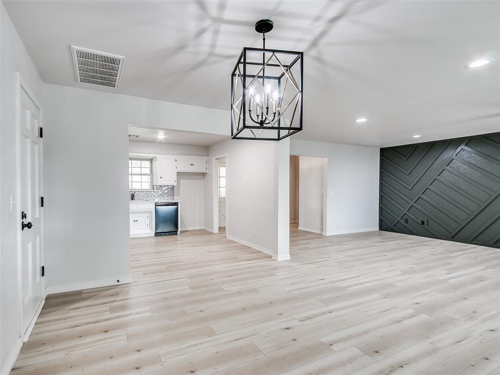 2720 NW 55th Terrace