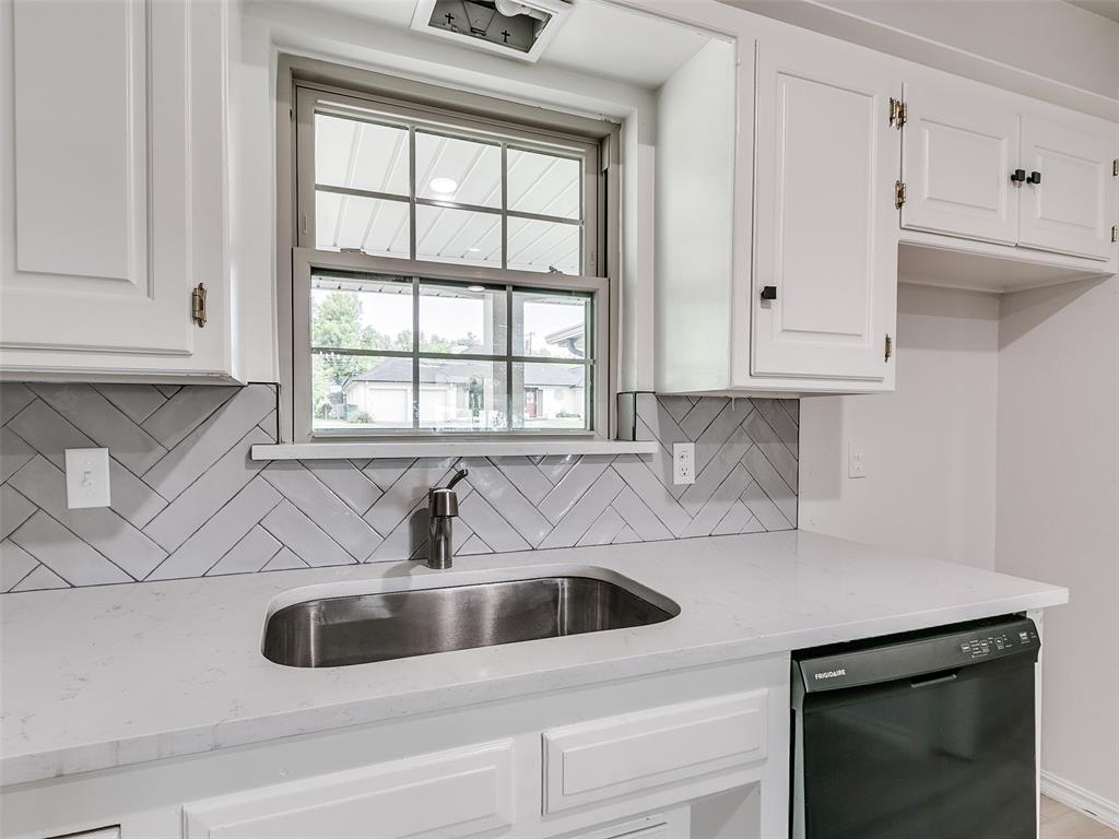 2720 NW 55th Terrace