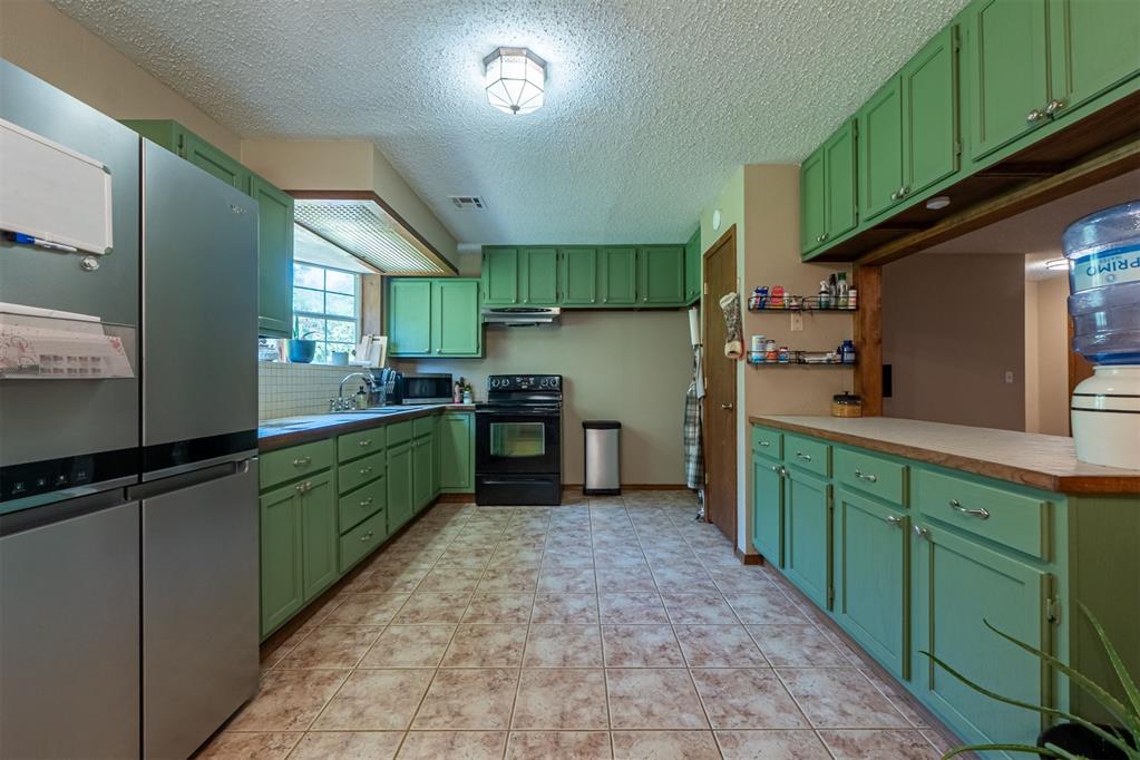 1200 E Kings Row