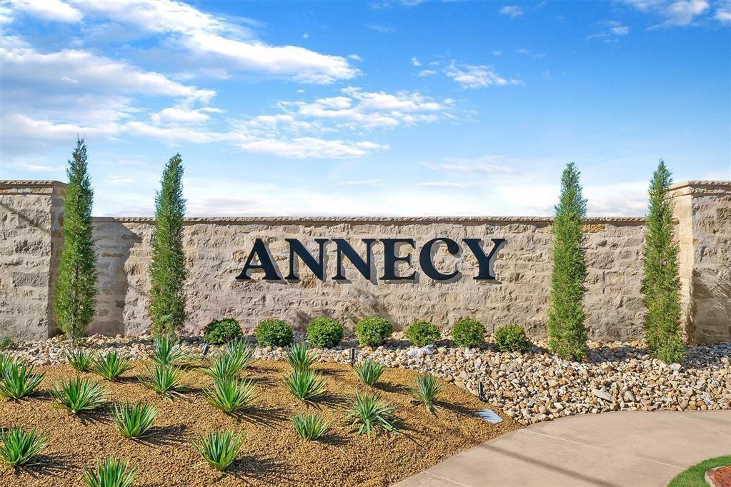 15000 Annecy Boulevard