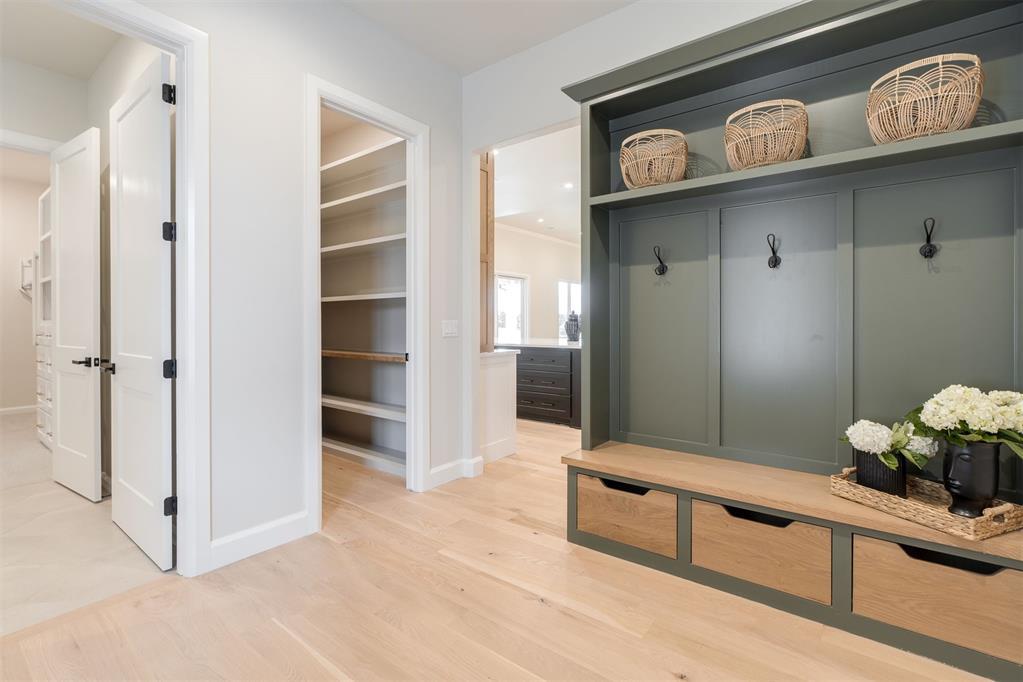 15000 Annecy Boulevard