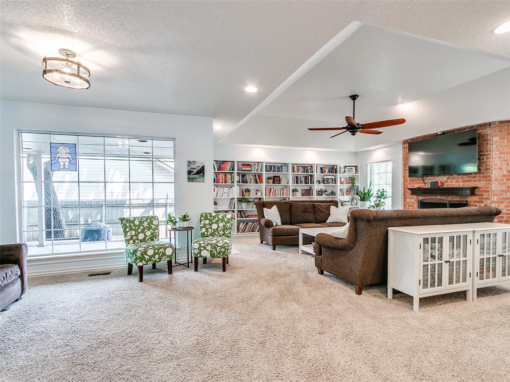 1413 Carfax Road