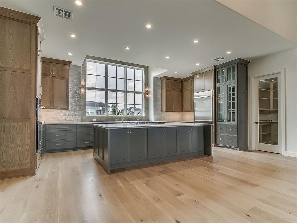 6109 NW 147th Street