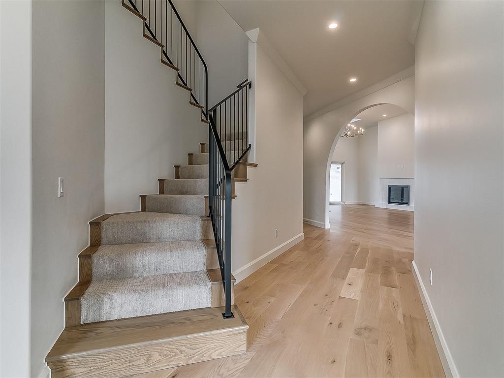 6109 NW 147th Street