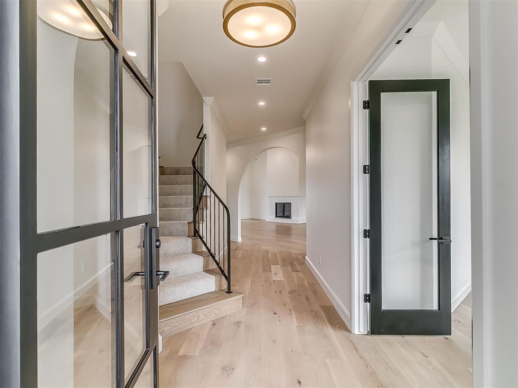 6109 NW 147th Street