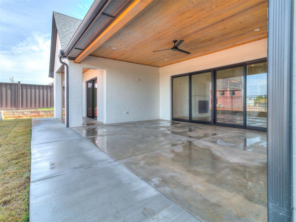 6109 NW 147th Street