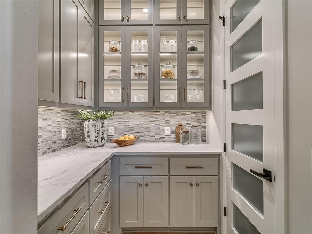 3001 Flycatcher Lane