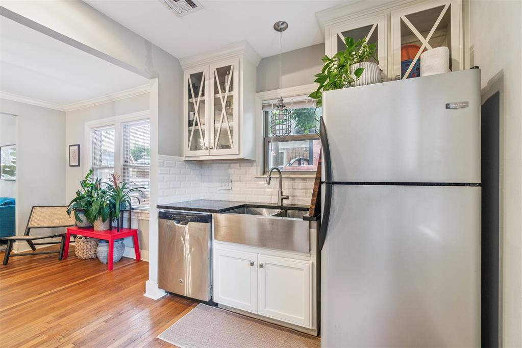 2533 NW 21st Street