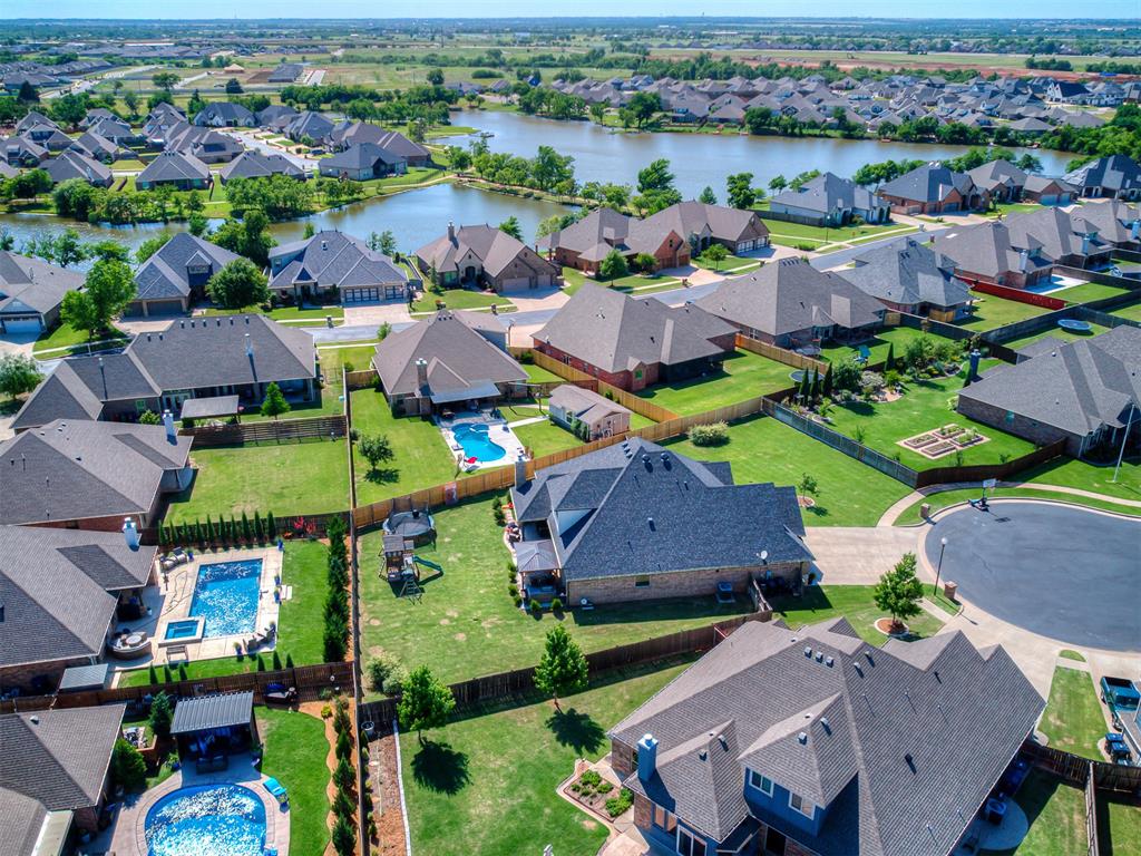 12801 Red Spruce Circle